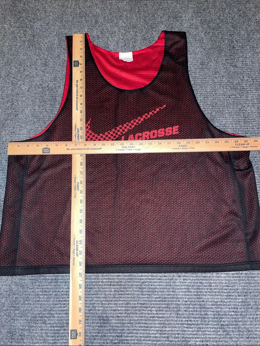 Nike Black and Red Reversible Lacrosse Mesh Pinnie. Size 2X-3X